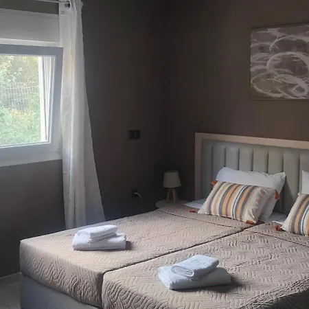 Elyra House