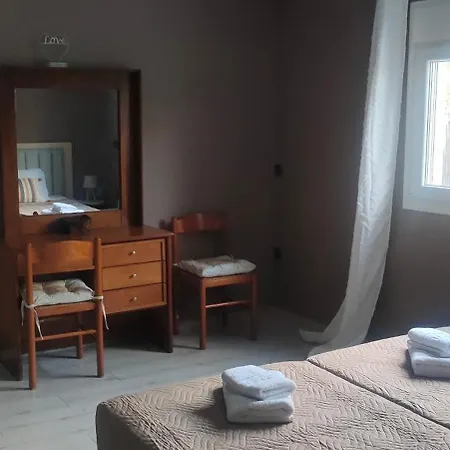 Elyra House