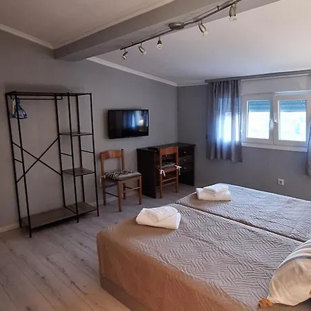 度假居 Elyra House *